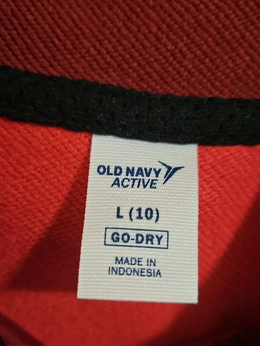 OLD NAVY ACTIVE BOYS RED CAMO SLEEVELESS HOODIE: GREAT CONDITION: SIZE L (10)